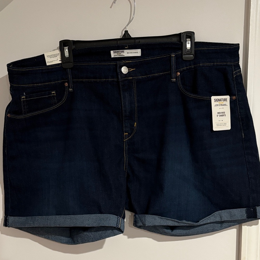 NWT- Signature by Levi Strauss Women's Dark Blue Jean Shorts